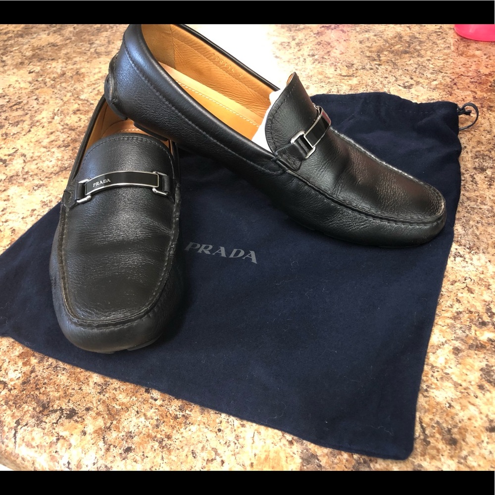 Men size 9 Prada loafer